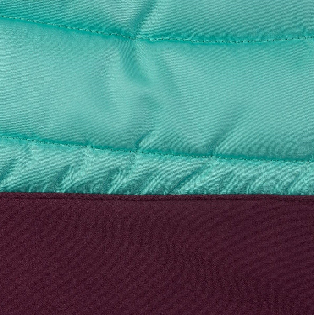 Nærbilde av Vinterjakke Powder Hound for hund med ermer stoff